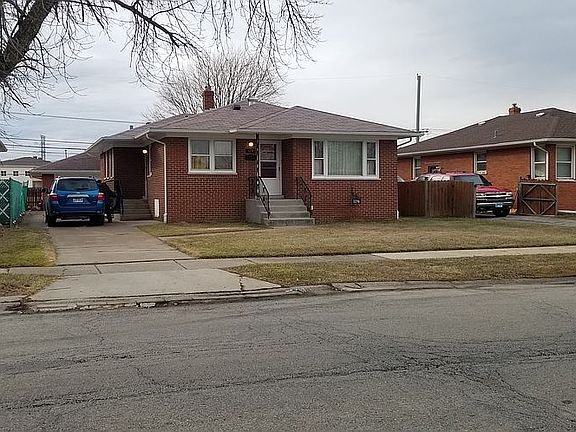 3rd image of 1270 Mackinaw Ave
