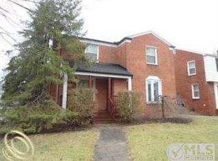 5203 Hillcrest St, Grosse Pointe, MI 48236