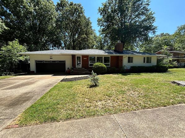 145 W Howe Rd