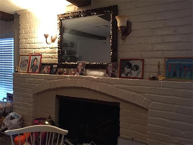 2nd image of 4524 Chateau Dr