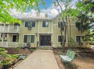 4 B-C Foxwood Dr BLDG B #C, Morris Plains Boro, NJ 07950