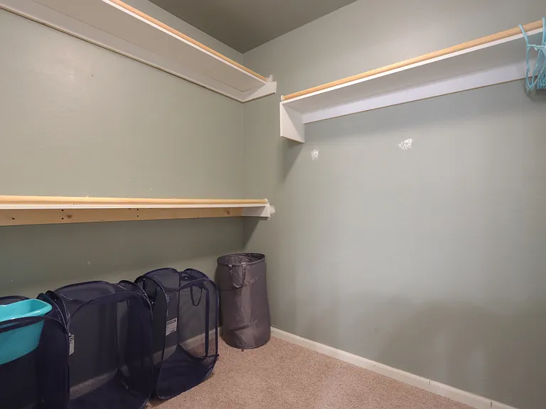 1235 W Castle Dr — Photo 25