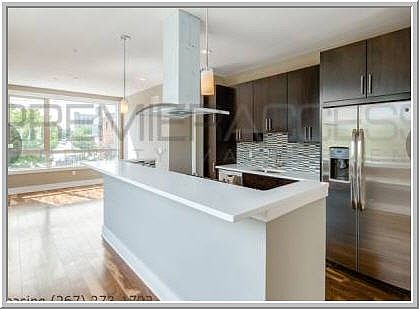 3rd image of 901 N Randolph St #14