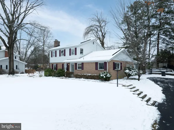 713 Windsor Ct, State College, PA 16801