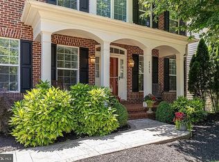 43985 Riverpoint Dr, Leesburg, VA