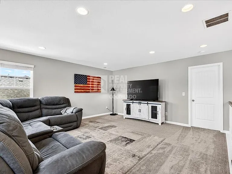 5176 Ditmars Trl — Photo 25