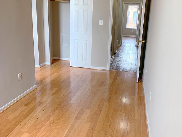 1628 S Charles St — Photo 15
