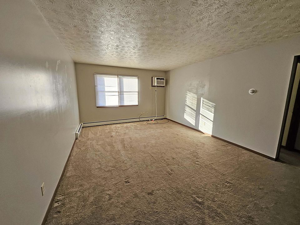 1st image of 148 Kendall Ave #1