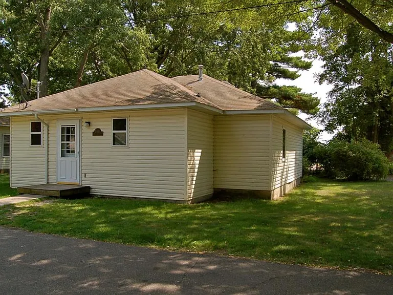 29185 Main St — Photo 1