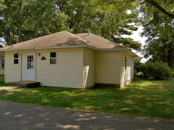 29185 Main St, Chisago City, MN 55013