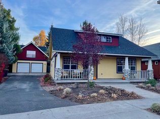557 SW Hillwood Ct, Bend, OR 97702