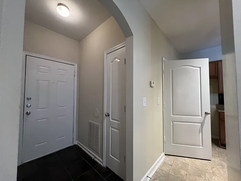 Wesley Kensington Apartments at Stonecrest — Photo 404