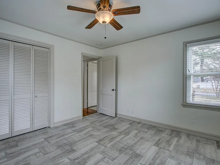 4252 S Cincinnati Ave — Photo 9