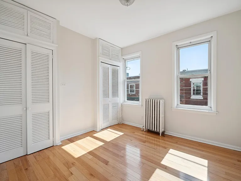 2345 E Harold St — Photo 8