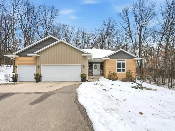 129 Grey Friar Lane, Eau Claire, WI 54701