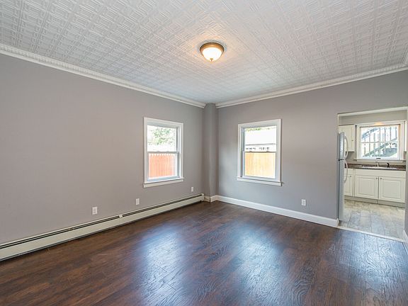 4th image of 75 Lincoln Ave