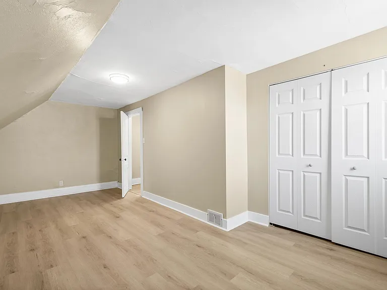 510 Dawson Ave — Photo 22