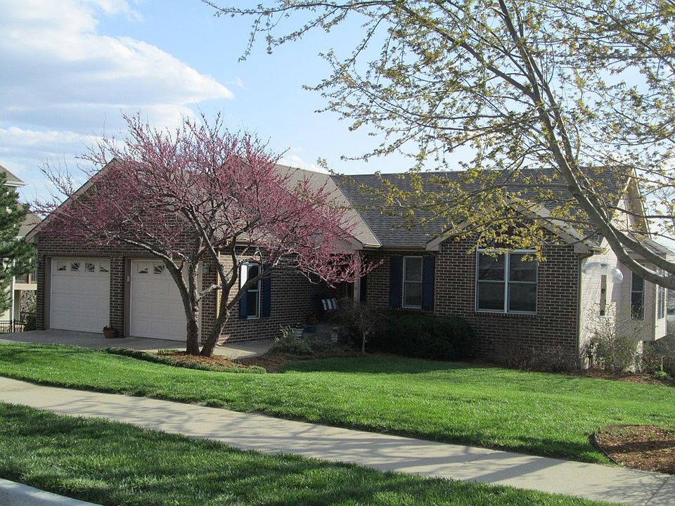 Front View from Estella Dr