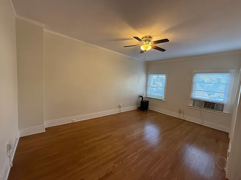 1441 Edgecliffe Dr #21 — Photo 4