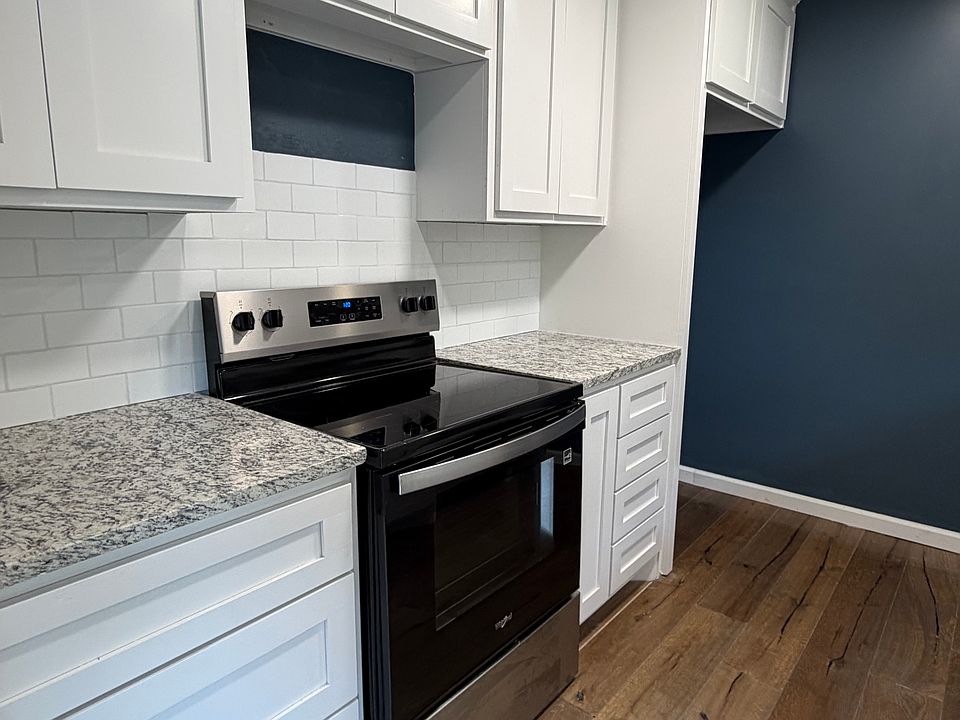 1st image of 524 W Toledo Pl