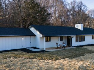 48 Sheriff Dr, Waynesville, NC 28786