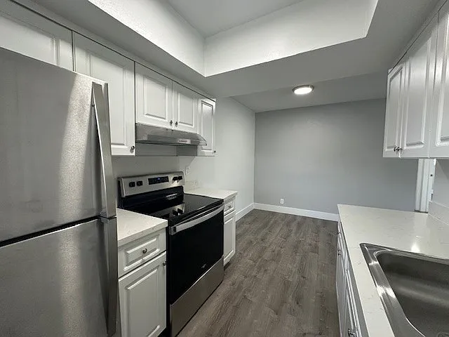3660 NE 11th Ave — Photo 8