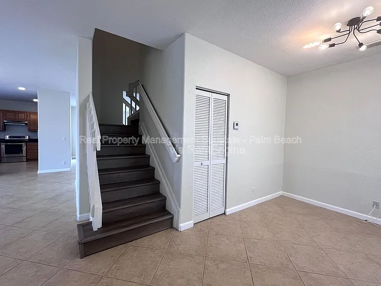 6786 Aliso Ave — Photo 13