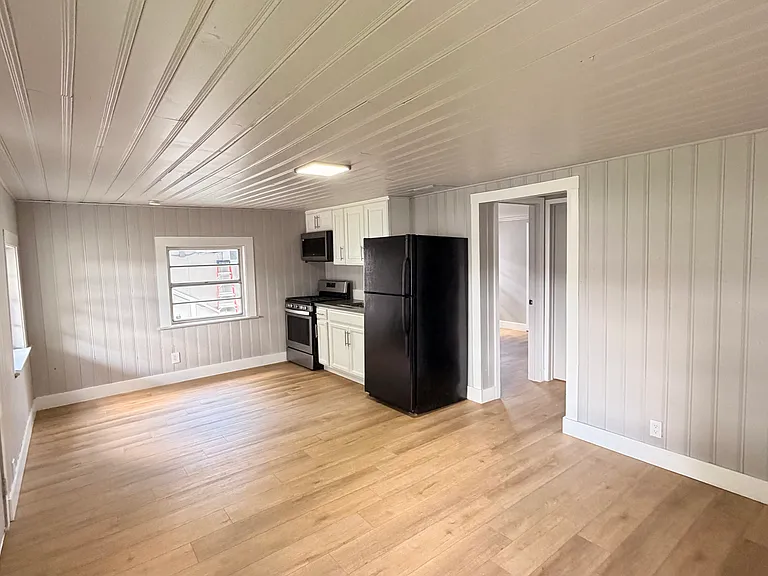 5331 Vanderlin St — Photo 3