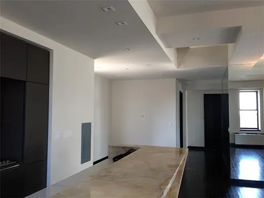 Rented by R New York | media 66