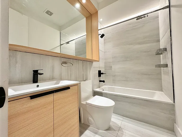 986 Bedford Ave #4F — Photo 10