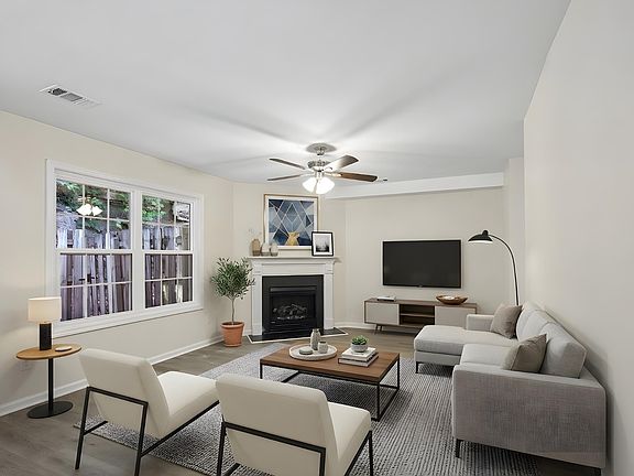 3rd image of 1139 Nashboro Blvd