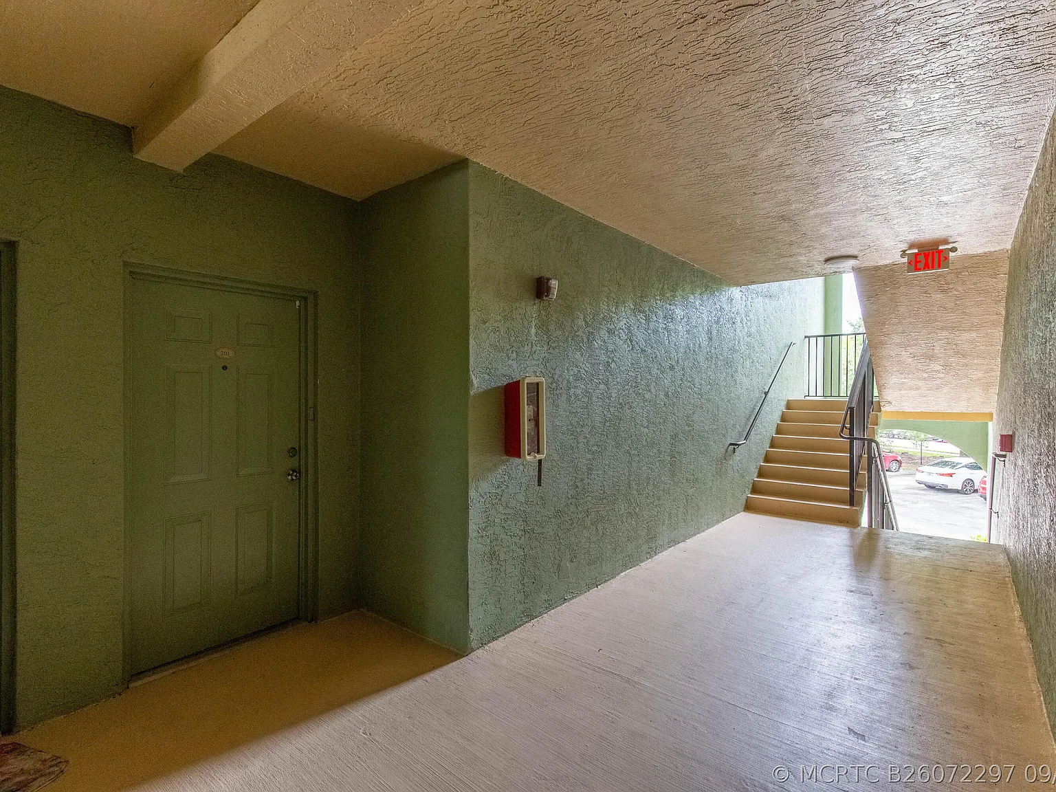 2 bed, 2.0 bath, 1215 sqft, $2,200 — Photo 3