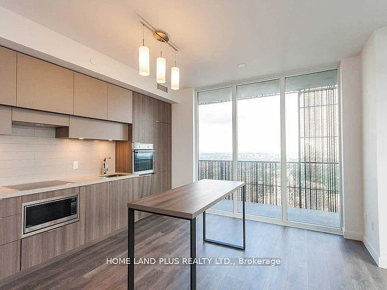 8 Eglinton Ave E #5111 — Photo 5