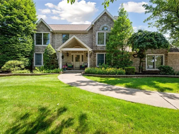 205 Elmhurst Cir, Cranberry Township, PA 16066