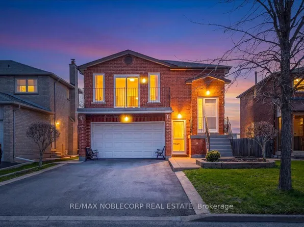 175 Oliver Ln, Vaughan, ON L6A 1A9