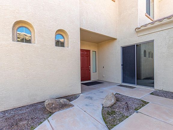 4th image of 2301 E Indigo Dr