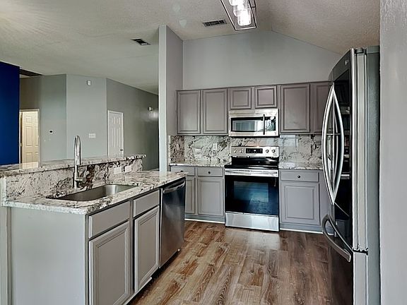5th image of 1353 Westview Dr