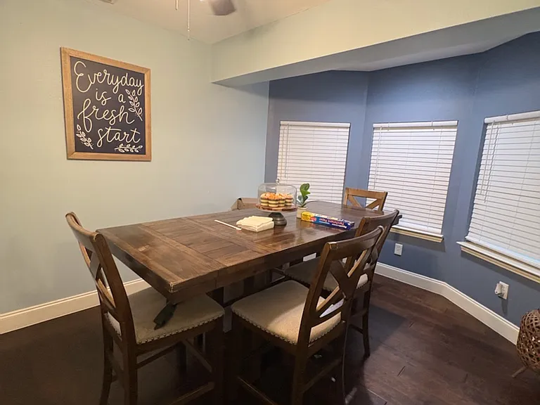 1201 Meadow Creek Dr — Photo 2