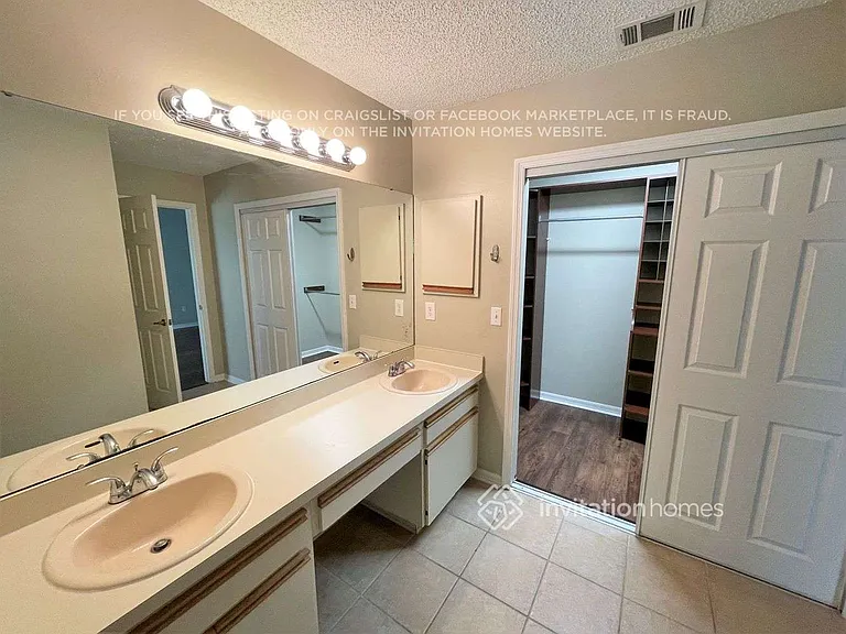 7126 Yardley Way — Photo 12