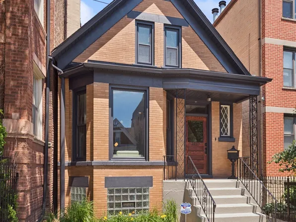 2220 W Augusta Blvd, Chicago, IL 60622