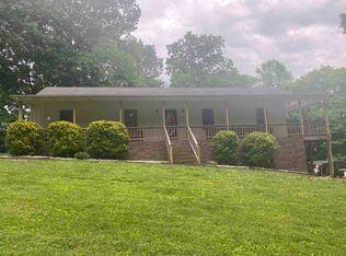 1200 J W York Rd, Scottsville, KY 42164