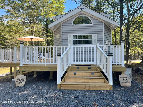 246 Williams Way #246-J4, Gouldsboro, PA 18424