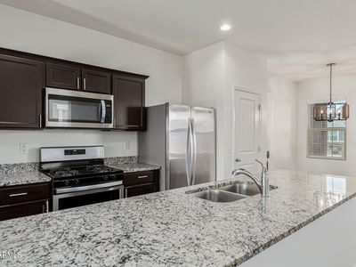 287 W Mammoth Cave Dr, San Tan Valley, AZ, 85140