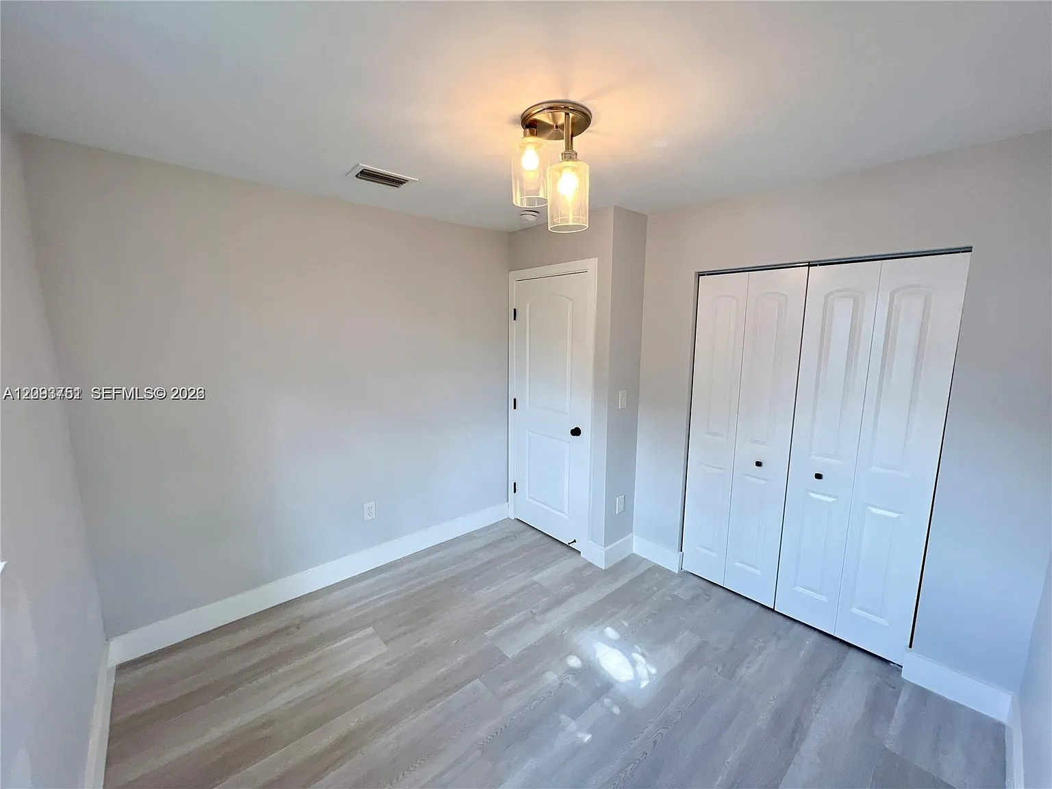 3 bed, 2.0 bath, $2,800 — Photo 2