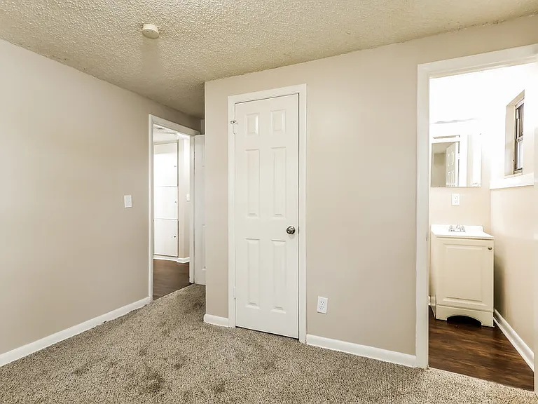 310 Toccoa Rd — Photo 10