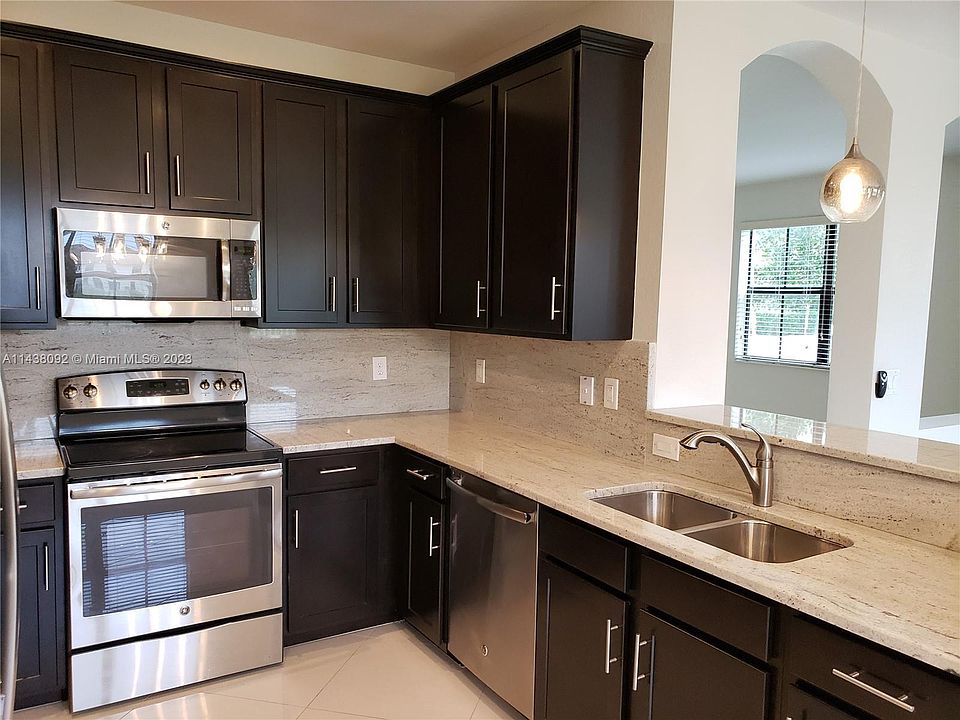 1st image of 12350 N Village Cir