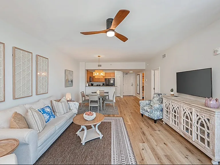This stunning FULLY FURNISHED condo is located in a gorgeous resort in Destin. Enjoy tons of amenities included with your stay. Free Parking and shuttle/walk to the beach.