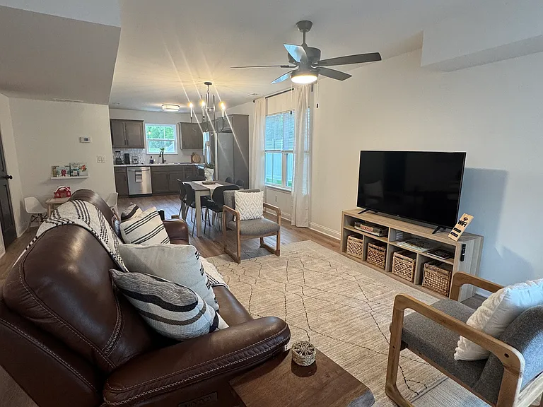 2087 Aster Dr — Photo 3