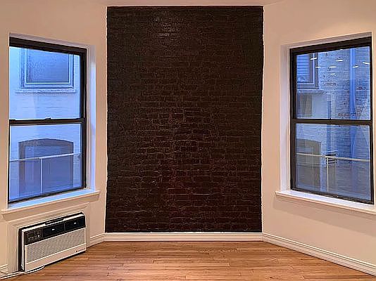 4th image of 128 E 83rd St APT 2B