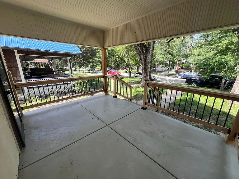 304 S Rutan Ave — Photo 2